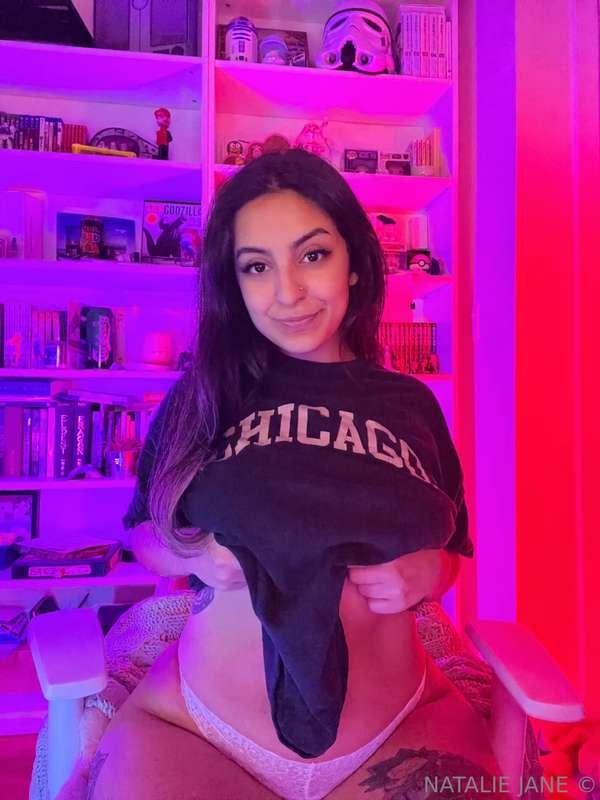 would you like to control my lush toy sometime 🫣🫣