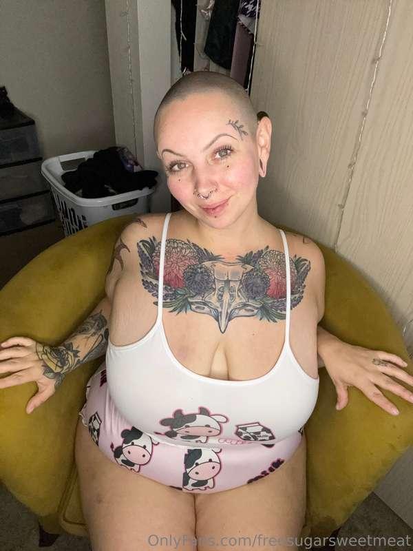 Would you ever date a girl that looks like me?