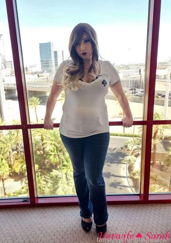 hotwifesarah image #3
