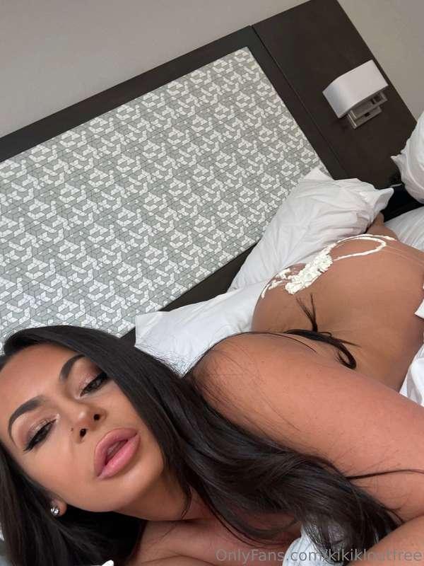 Hump day is my favorite 😏🤭😉 . . What’s your favorite day of ..