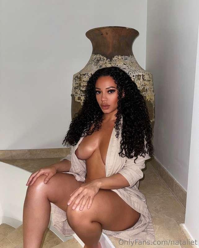 Tip $10 for the rest of the nudes