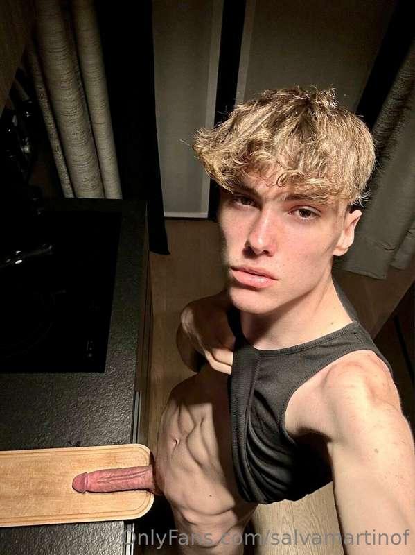 #ad OMG guys look who I have here 😏🤪 Should I film a scene w..