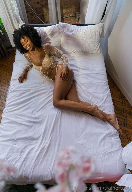 Come lay with me! 😉