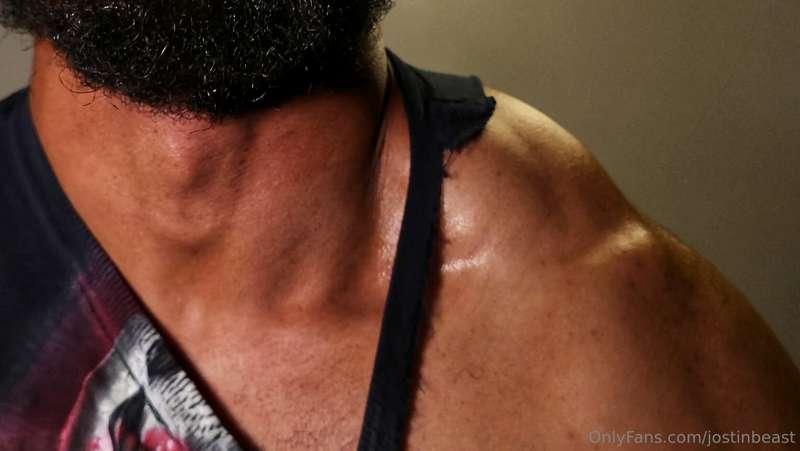 "Simple buff flex beast, or full embellished, burly brute! Y..