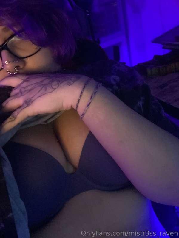 Guess who is getting a new years fuck?😇