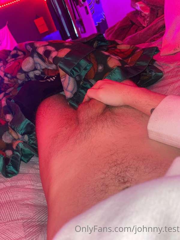 Goodmorning sexy who likes pubes and who doesn’t 😍