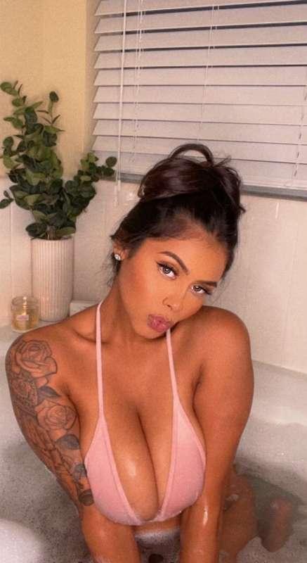 Sunday bubbles🛁