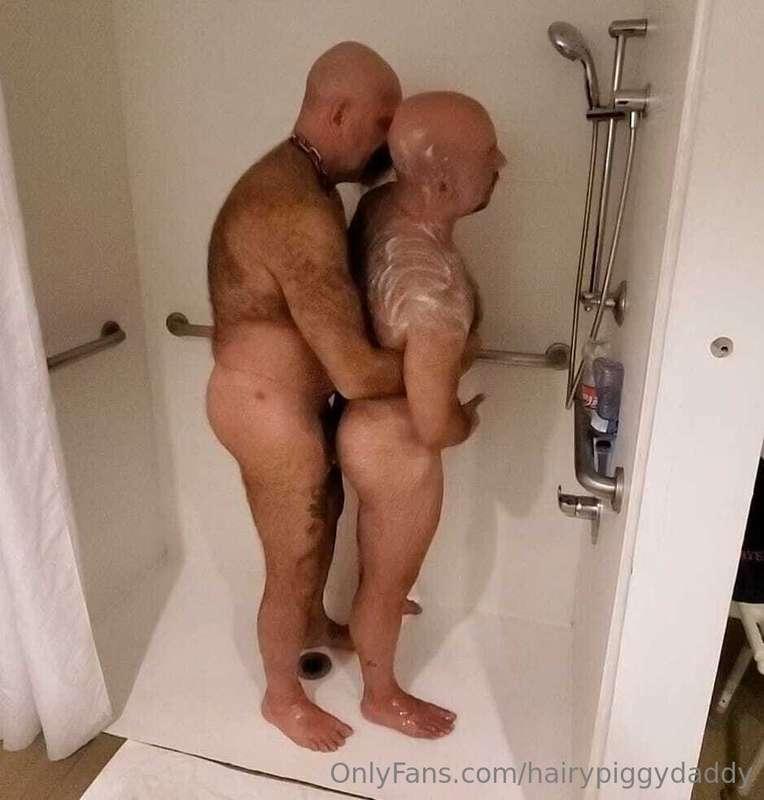 A hot full on shower scene, more to cum! With @doctornickxxx..