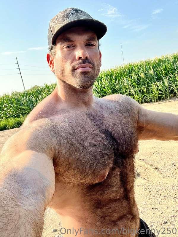 Farmer Kenny 🌽🦍💪🏼