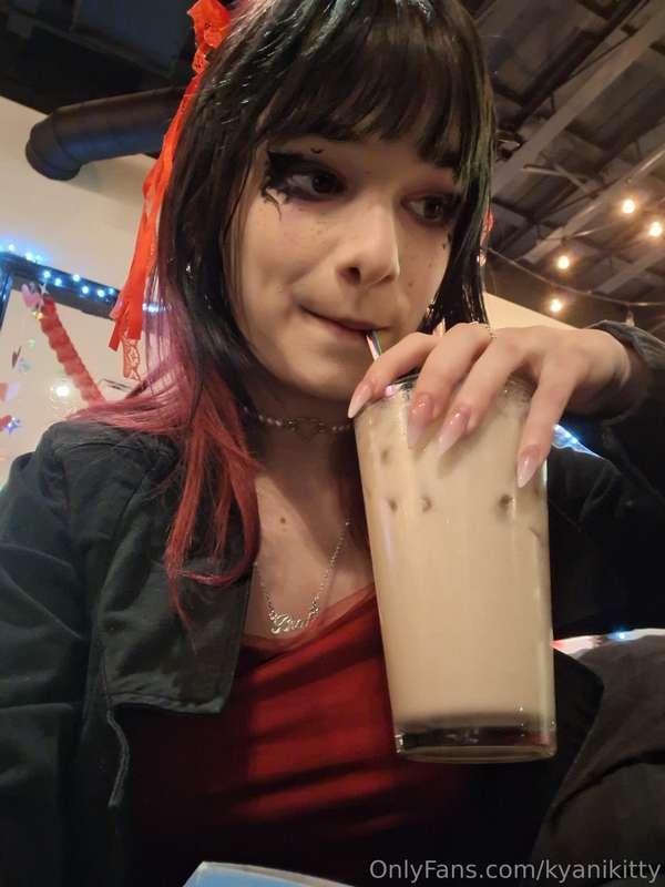 kyanikitty image #1