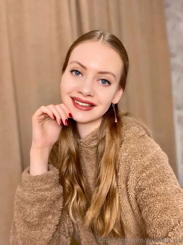 What do you think of my makeup?🤔 I think it's really cute🥰