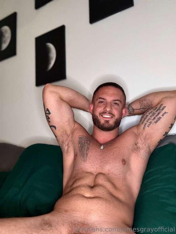 Come get in bed and put your mouth on my cock🥵