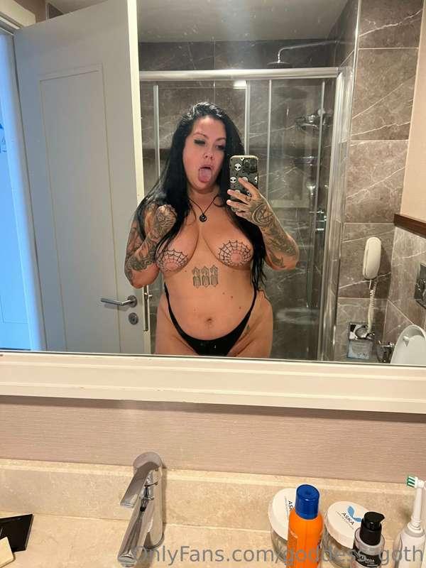 Where do you wanna cum?