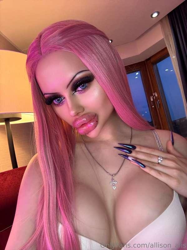 What’s your favourite hair colour? Or do you prefer wigs?🩷💙