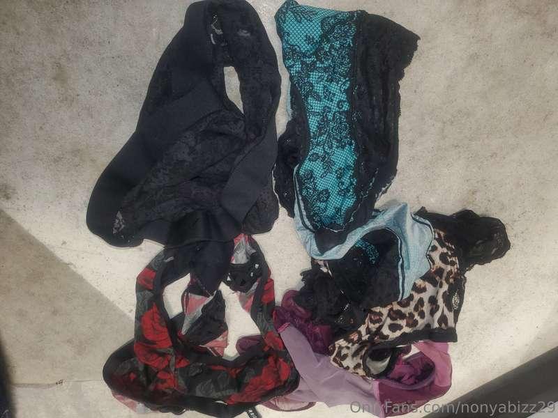 Wanna buy some dirty panties?? Dm me!