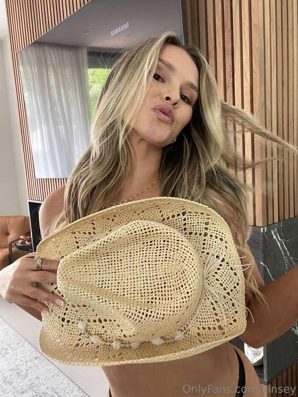 Happy Wild Wednesday y’all!! 🤠 Not shying away from anything..
