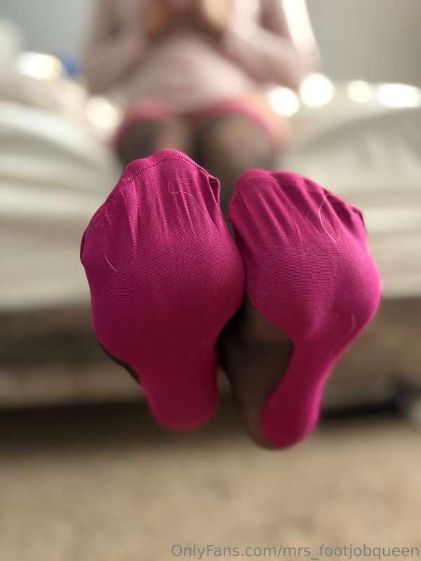 mrs_footjobqueen image #9
