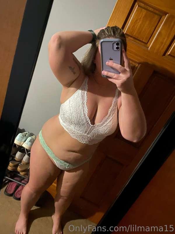 lilmama15 image #0