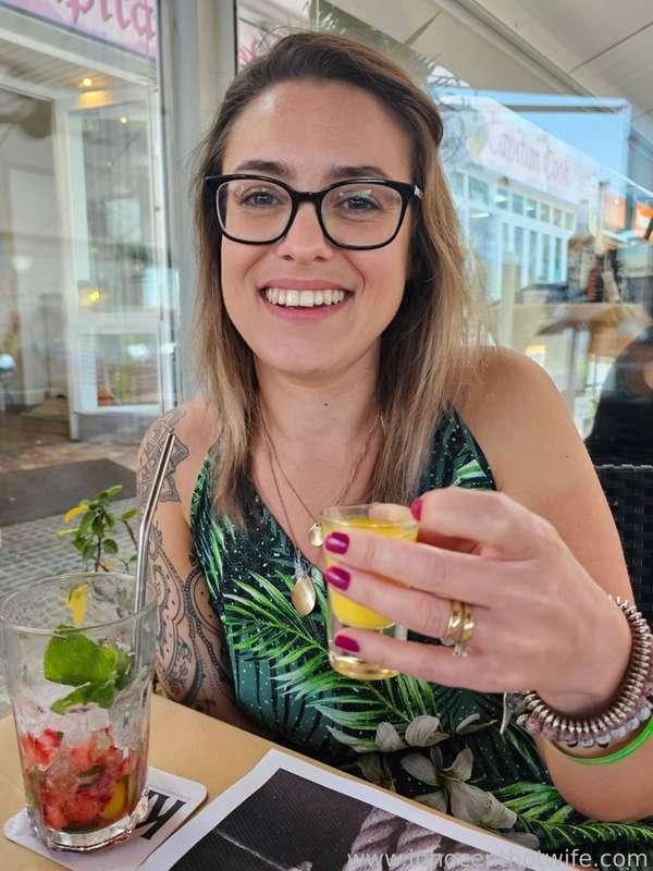 CHEERS! SALUD!

Maybe one of you lot will bump into me out having drinks one day... Now, that would be fun 😁 x