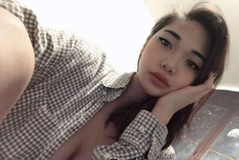 please support! I’ll add more content soon🖤