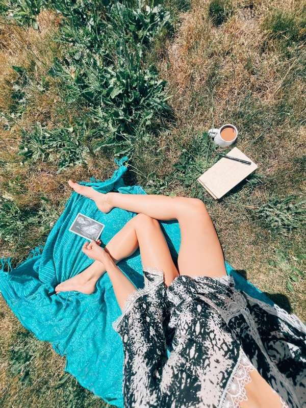 a quiet summer day to dive inside and feel the parts of me w..