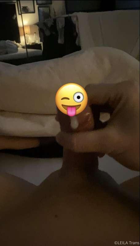 A fast cumshot 🍆💦