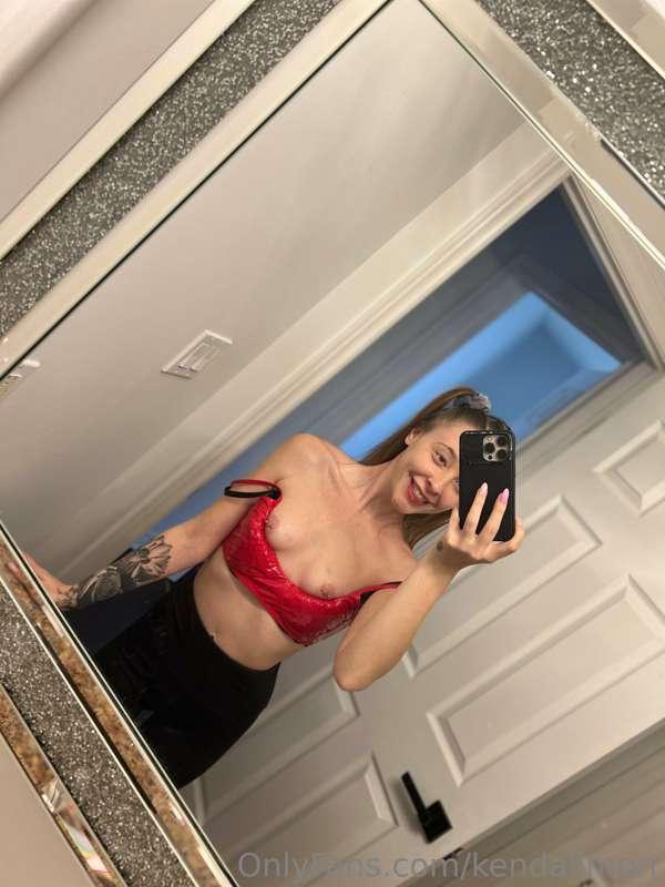 Morning cum on my face got me looking like a slut 🫣💦