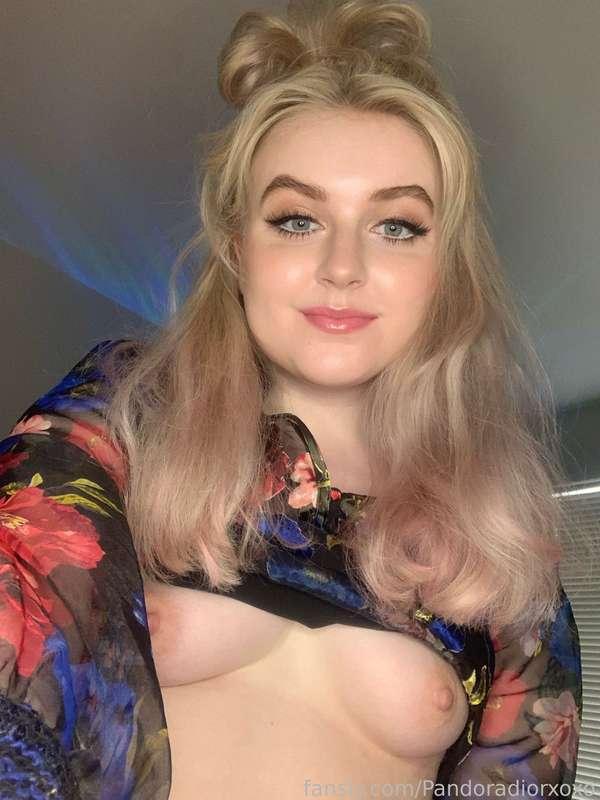 pandoradiorxoxo image #0