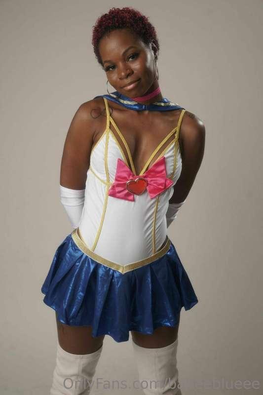 Happy Halloween 🎃 from Woody, Sailor Moon and Velma! 😍❤️