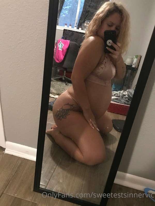 My boobs are gorged and my pussy has been throbbing so bad f..