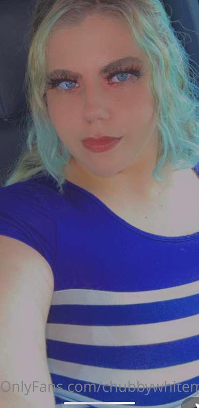 chubbywhitemilf image #0