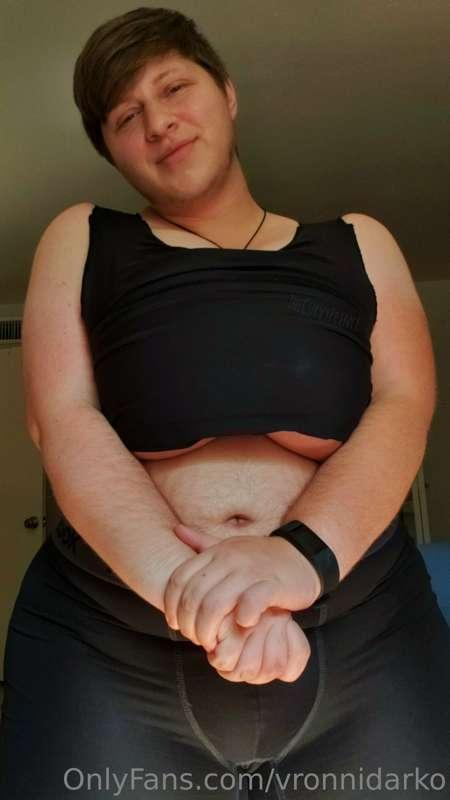 thecurvyprince image #0