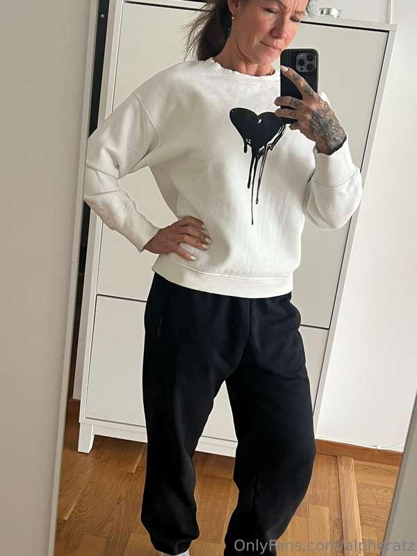 Dagens outfit. Bekväma underkläder och ingen behå som skaver..