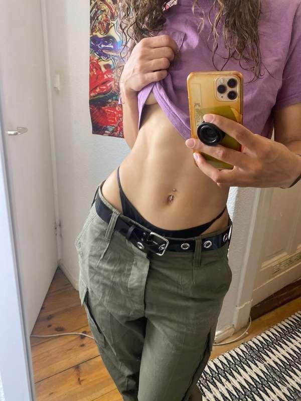 You like the oufit? 😁🌶️
