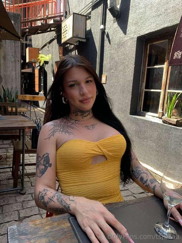 in vino veritas, in wine, there is truth and exquisite flavo..