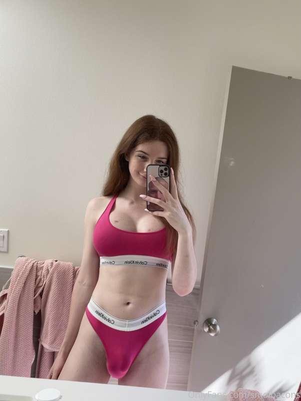 Did you even notice my bulge? 😜