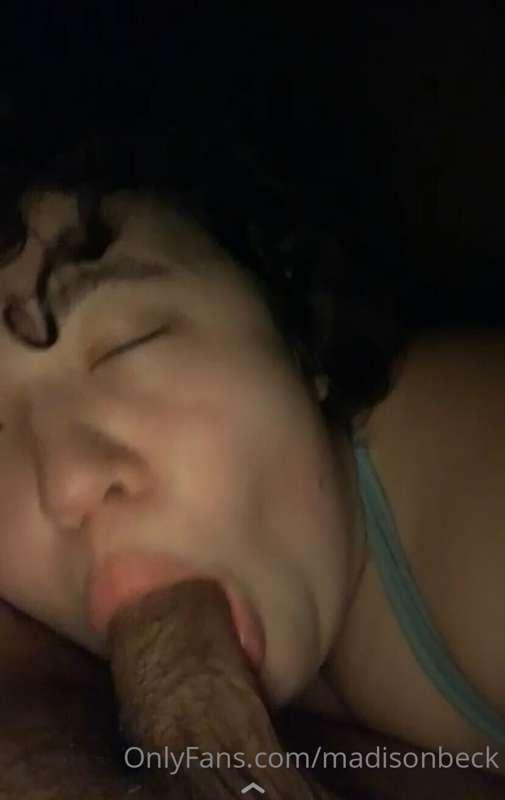 Here’s a little sneak peek of the vid I sent thru dms!

I’m ..