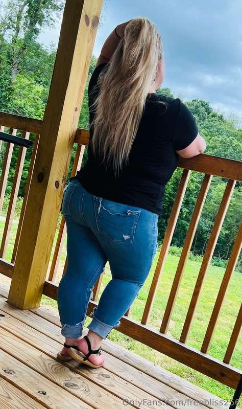 Naughty and nice 😉  CUM 💦 Join me @juicyjules256