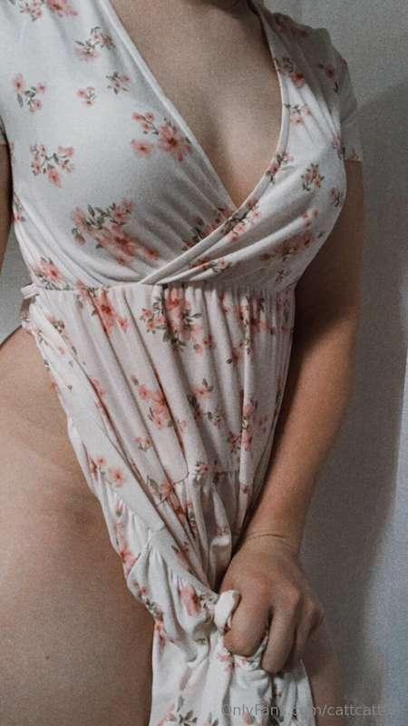 No panties 🤭