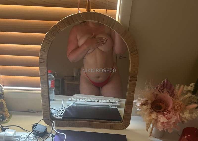 swipe to drop my hands 😈💦