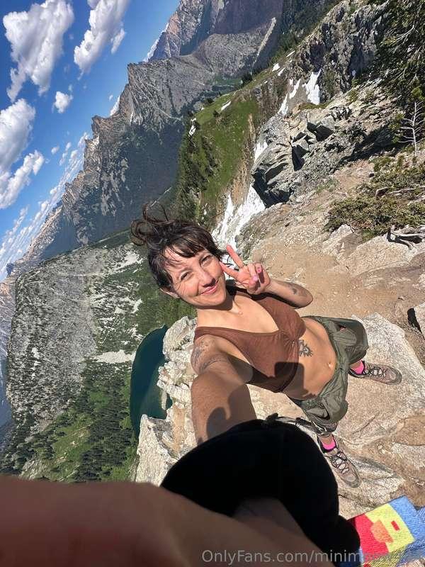 i’ve walked 180,000 steps in the last 5 days!! sorry i’ve be..