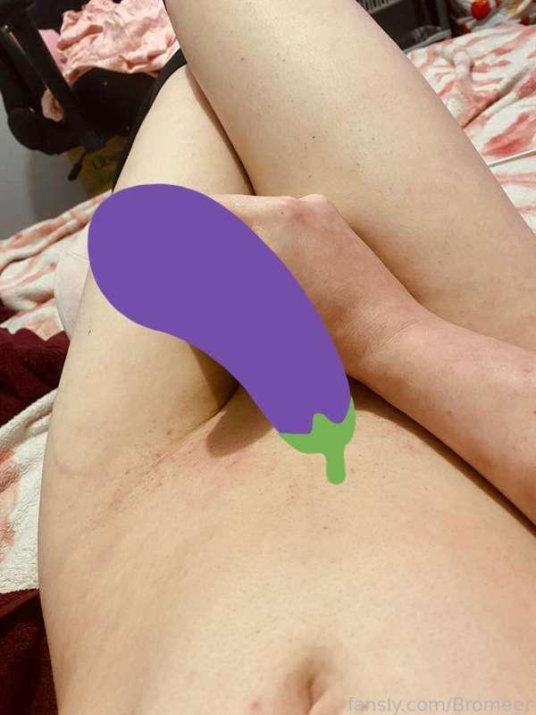 was meant to record a longer video but got waaaaayy too into it so here’s me cumming for you ~