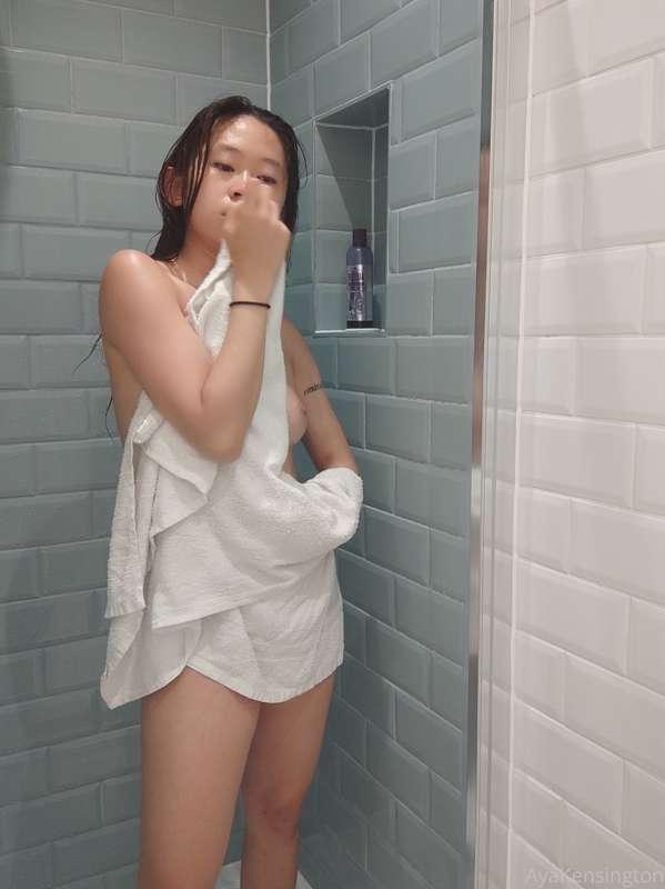 I had a relaxing shower and took time moisturising myself.. ..