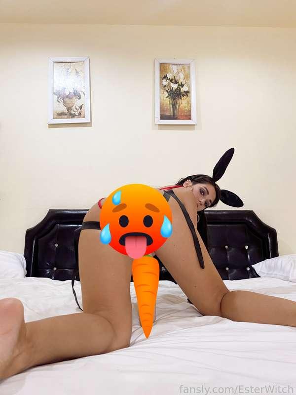 Oops, looks like the bunny has grown a big carrot and wants to share it with you🥕😍


💋💋💋
#footfetish #mistress #fyp #strapon #femdom #pegging #facesitting #mommy #slave #humiliation