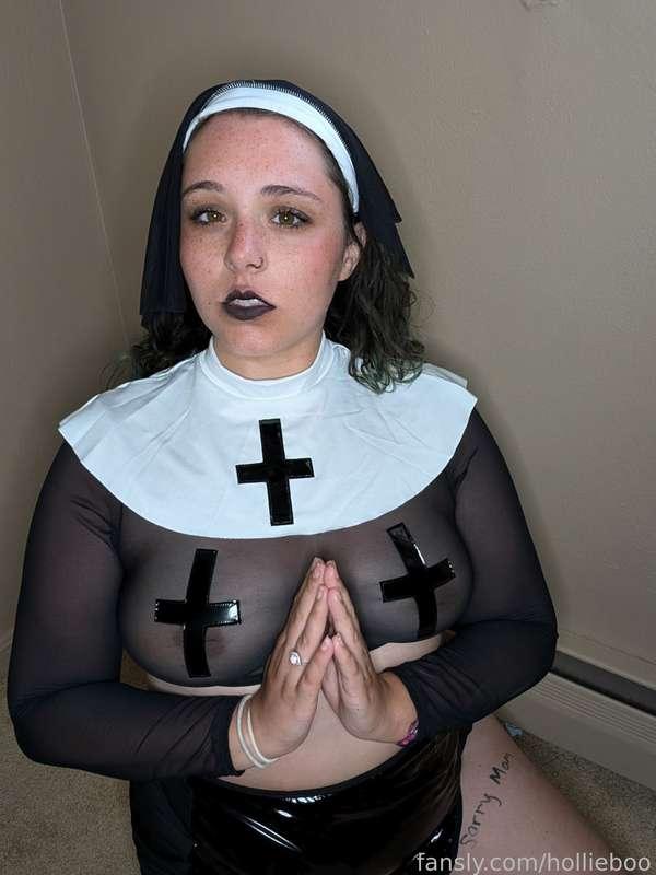 #naughty #nun #cosplay #goth #emo #cosplayer #pawg 