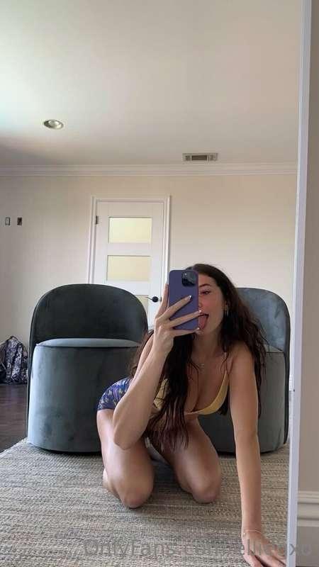 I sent you something very juicy 💦 check your DMs 😉