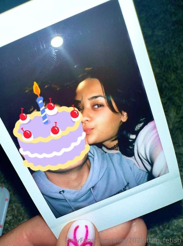 On a good note Happy Birthday to my amazing boyfriend 🩷 He's..