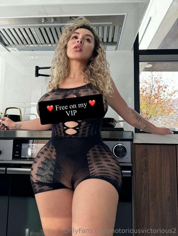 Add my VIP today for a **FREE GIFT** @notoriousvictorious