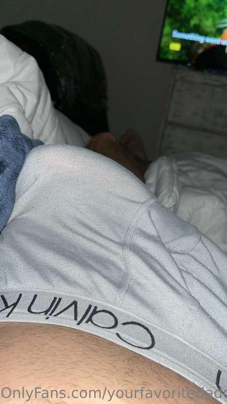 Just here flexing my white underwear lol 😘😘🤭