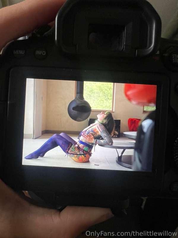 Here are some previews of my most resent photoshoot! And yes..